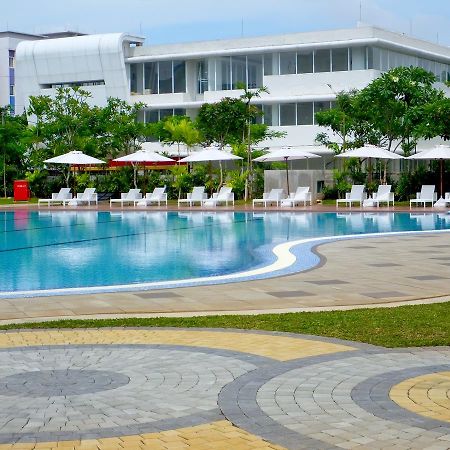 Nunia Inn Bandara Jakarta Тангеранг Экстерьер фото